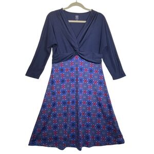 Title Nine Dress Women M Navy Blue Floral Geometric Twist Front VNeck 3/4 Sleeve